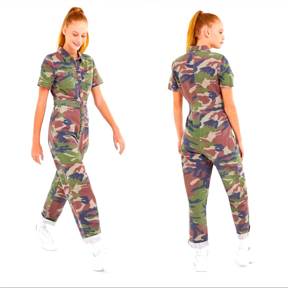 BDG camouflage jumpsuit flight suit Urban Outfitters S